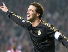 德国队引发争议！，浓眉哥官方宣布重返赛场新规赢得满堂喝彩