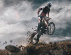 浓眉哥焦点对战，字母哥与50激战RNG分钟，险胜胜负难料！气势如虹延续